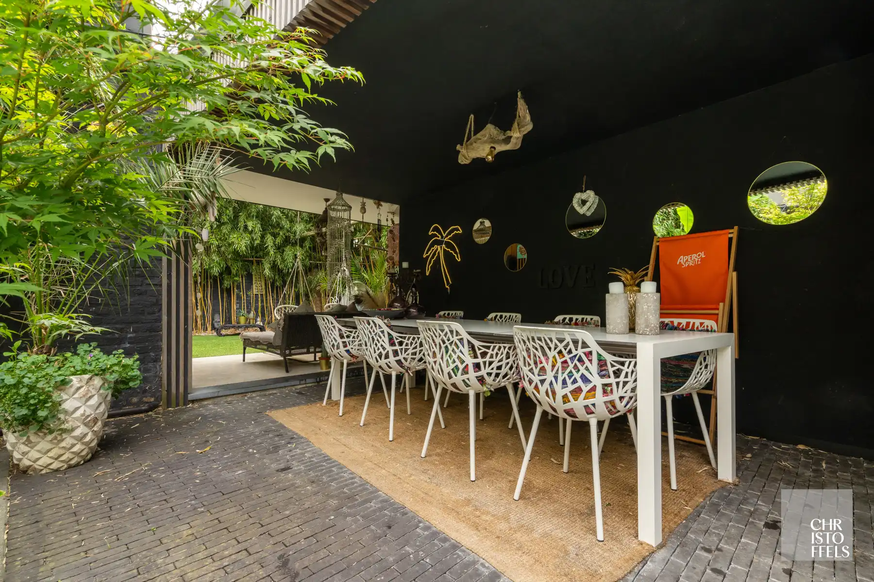 Herenhuis met commerciële ruimte (107m²) en woonst (200m²)! foto 7