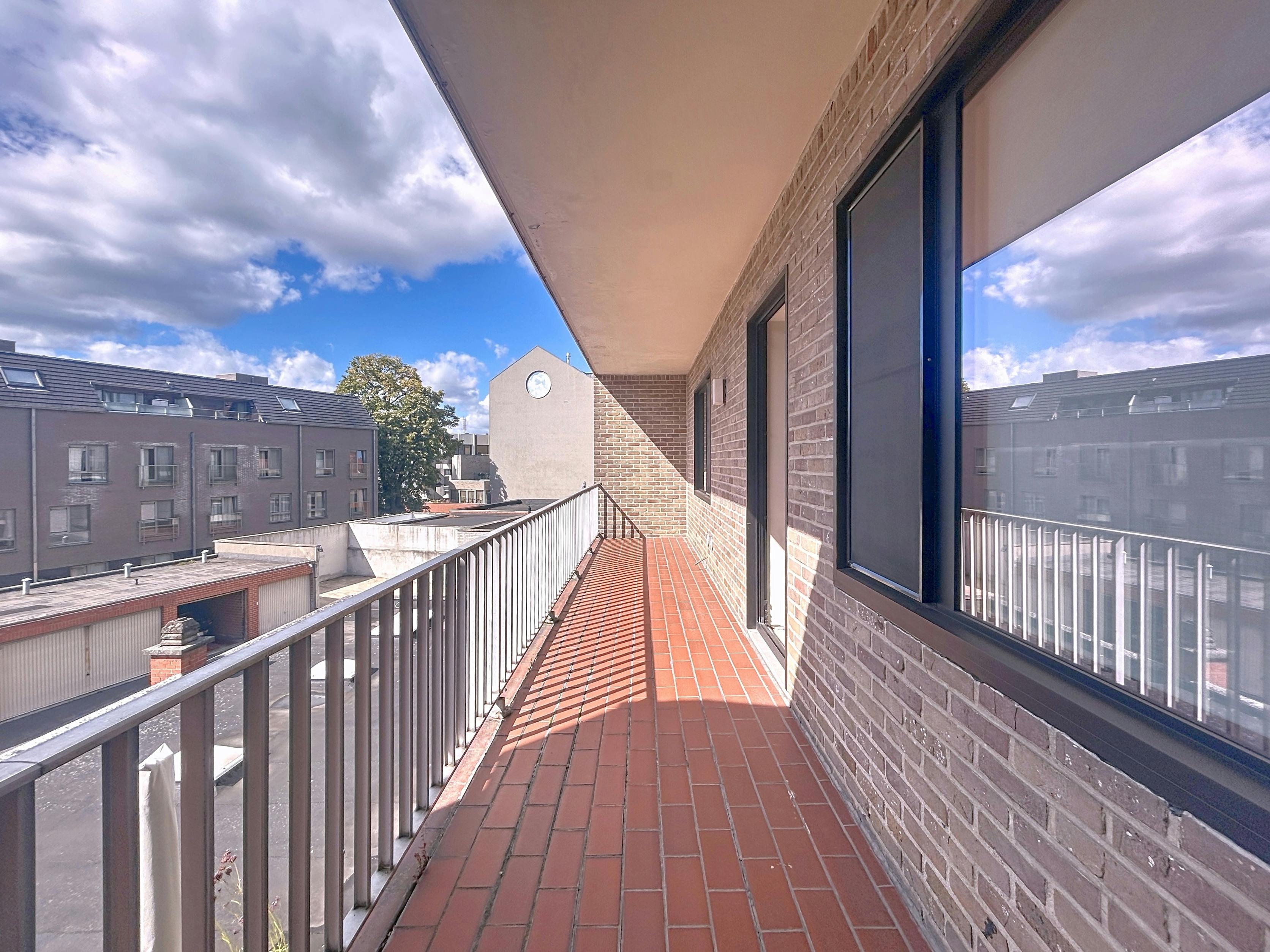 Bijzonder ruim appartement te huur centrum Waregem foto 19