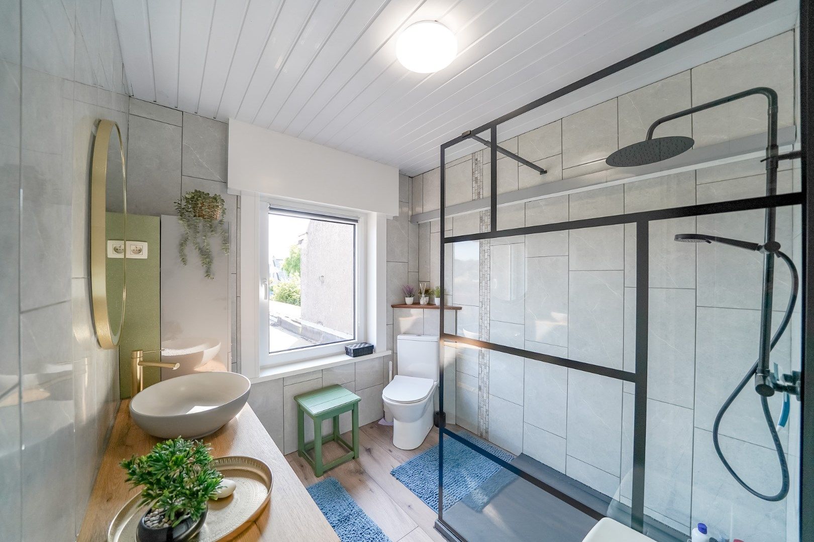 Gezinswoning met diepe tuin en uitweg achteraan foto 19