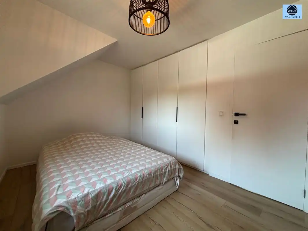 GERENOVEERDE WONING MET 3 SLAAPKAMERS, GARAGE EN TUIN foto 7