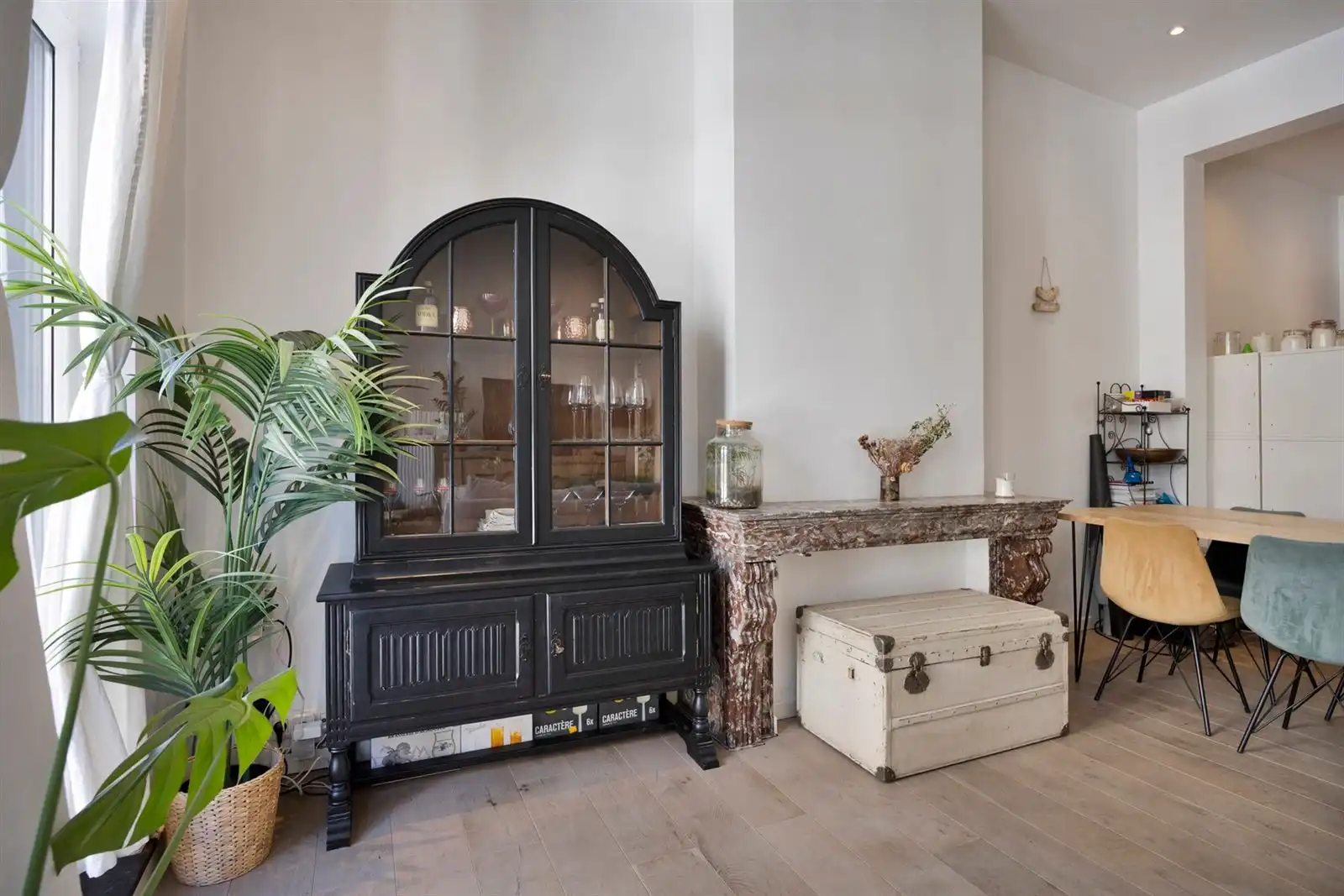 Stijlvol appartement met karakter foto 6