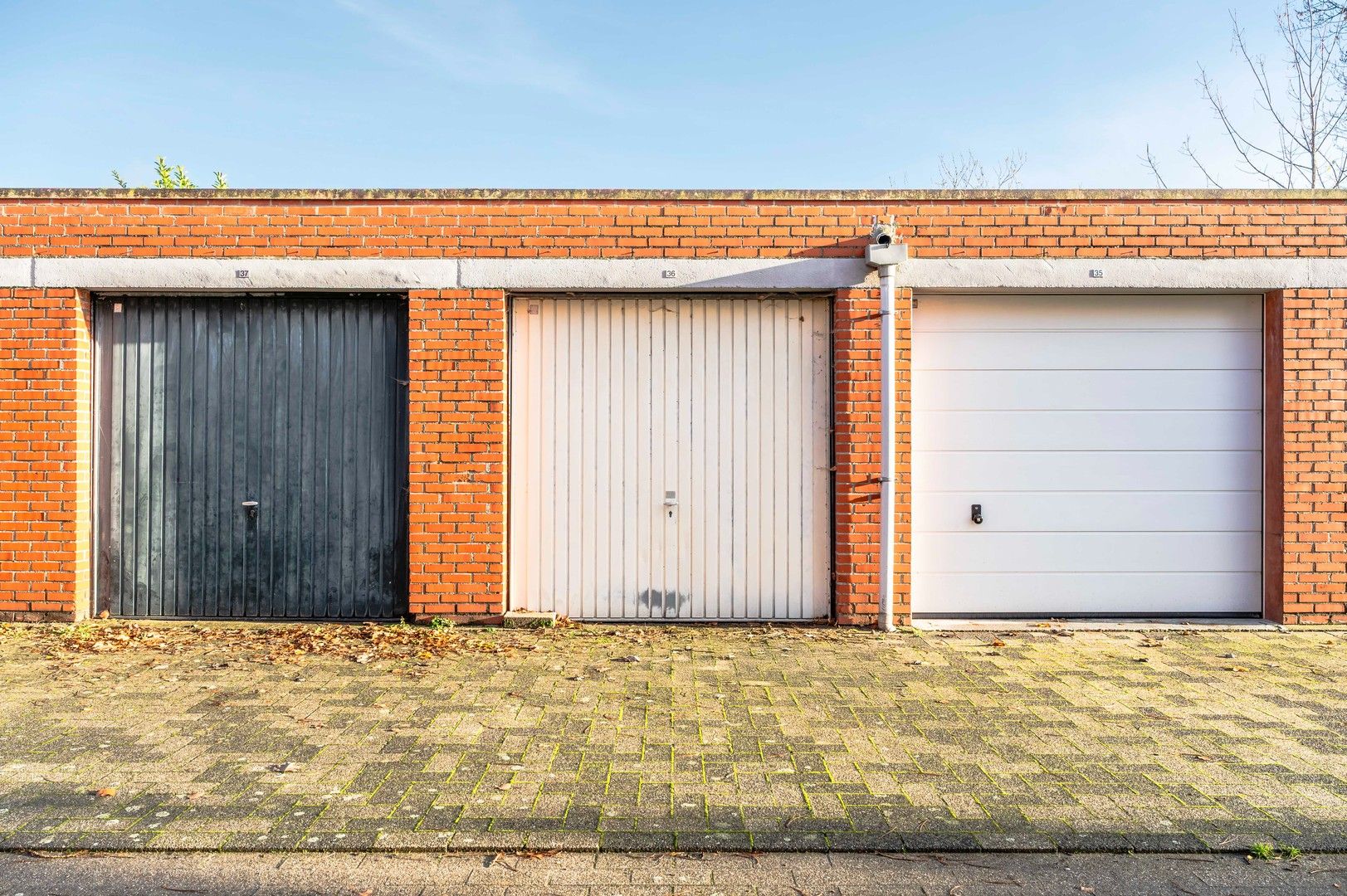 Te renoveren 3-kamerappartement op 1ste verdiep met terras en garagebox foto 4