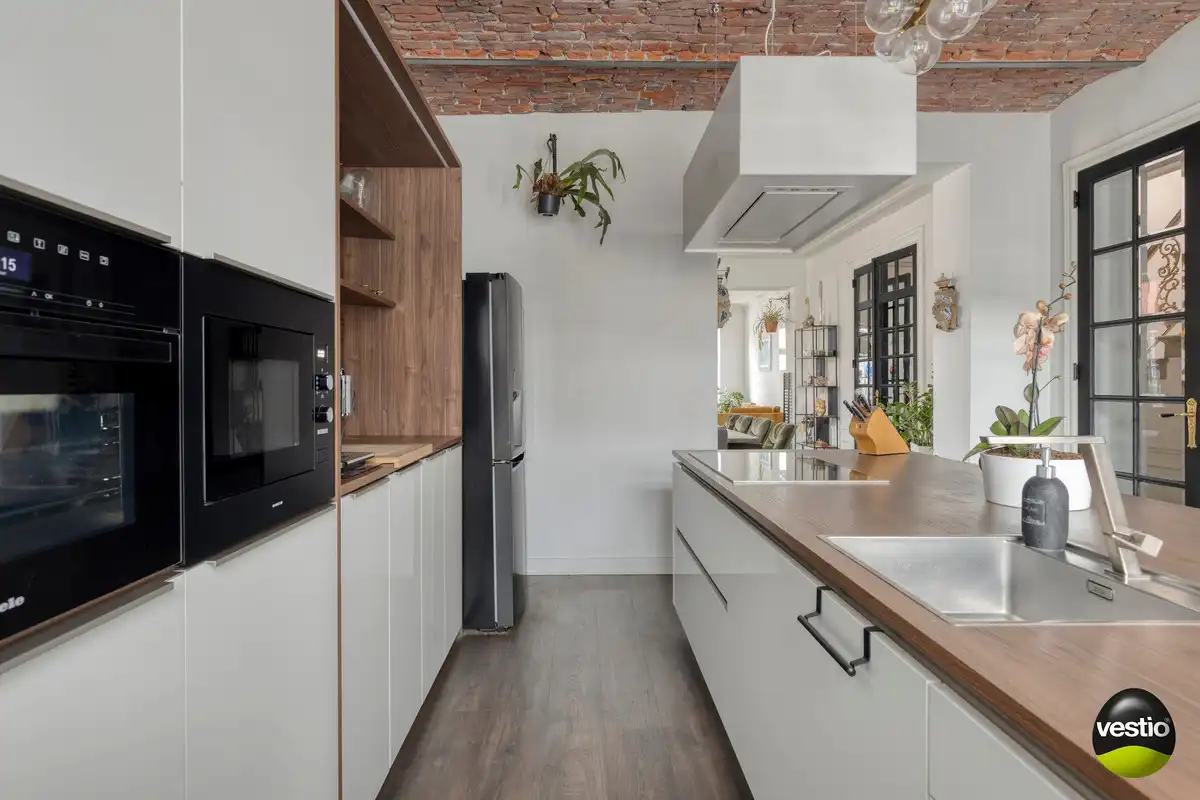 KARAKTERVOL VOLLEDIG GERENOVEERD STATIG HERENHUIS IN CENTRUM VAN TONGEREN. foto 14