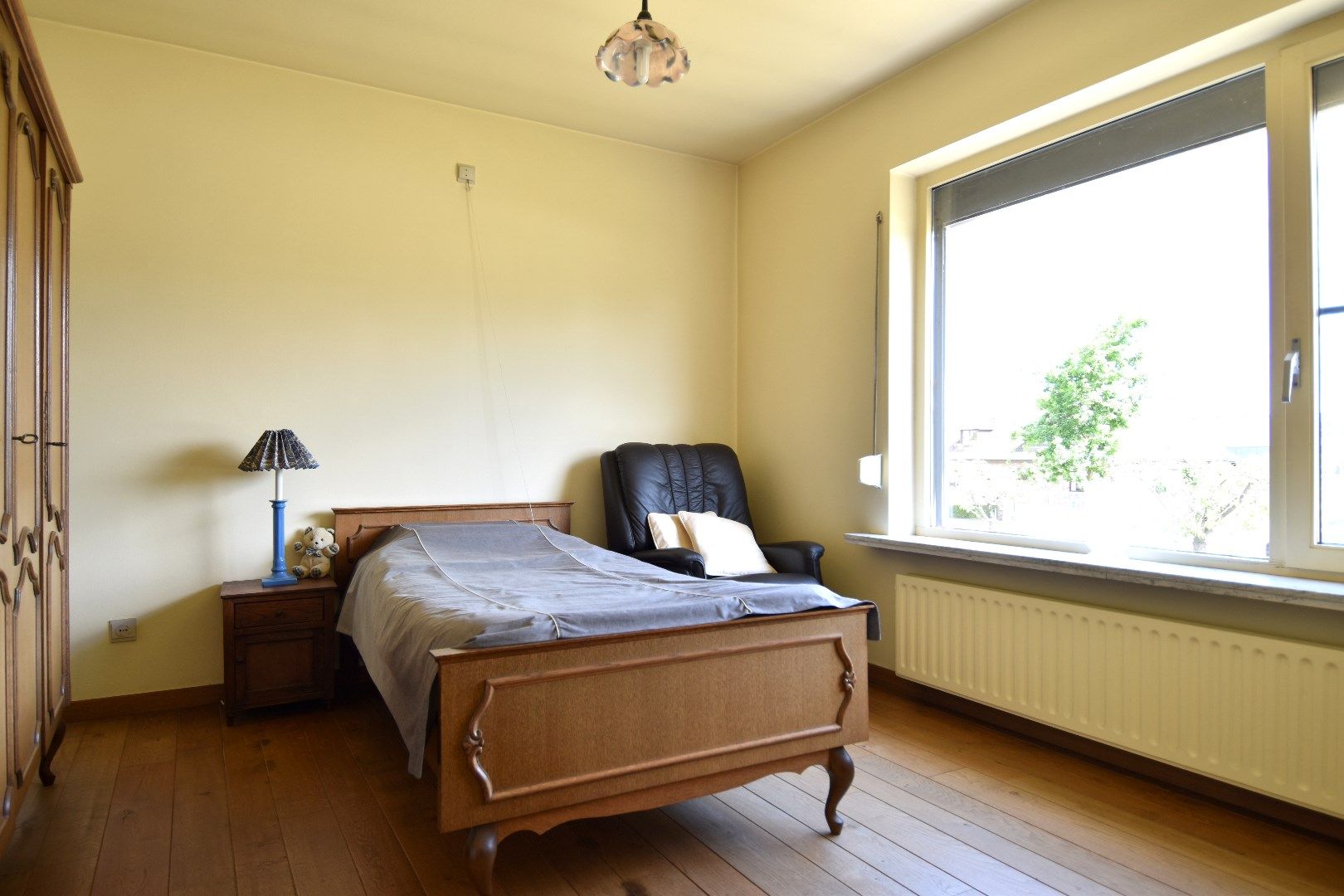 Instapklare bungalow met prachtige tuin en dubbele garage te koop in Bellegem foto 8