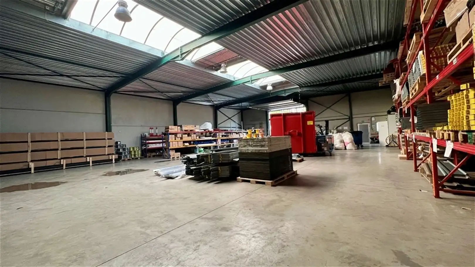 Ruime KMO-units te huur in Oostkamp foto 3