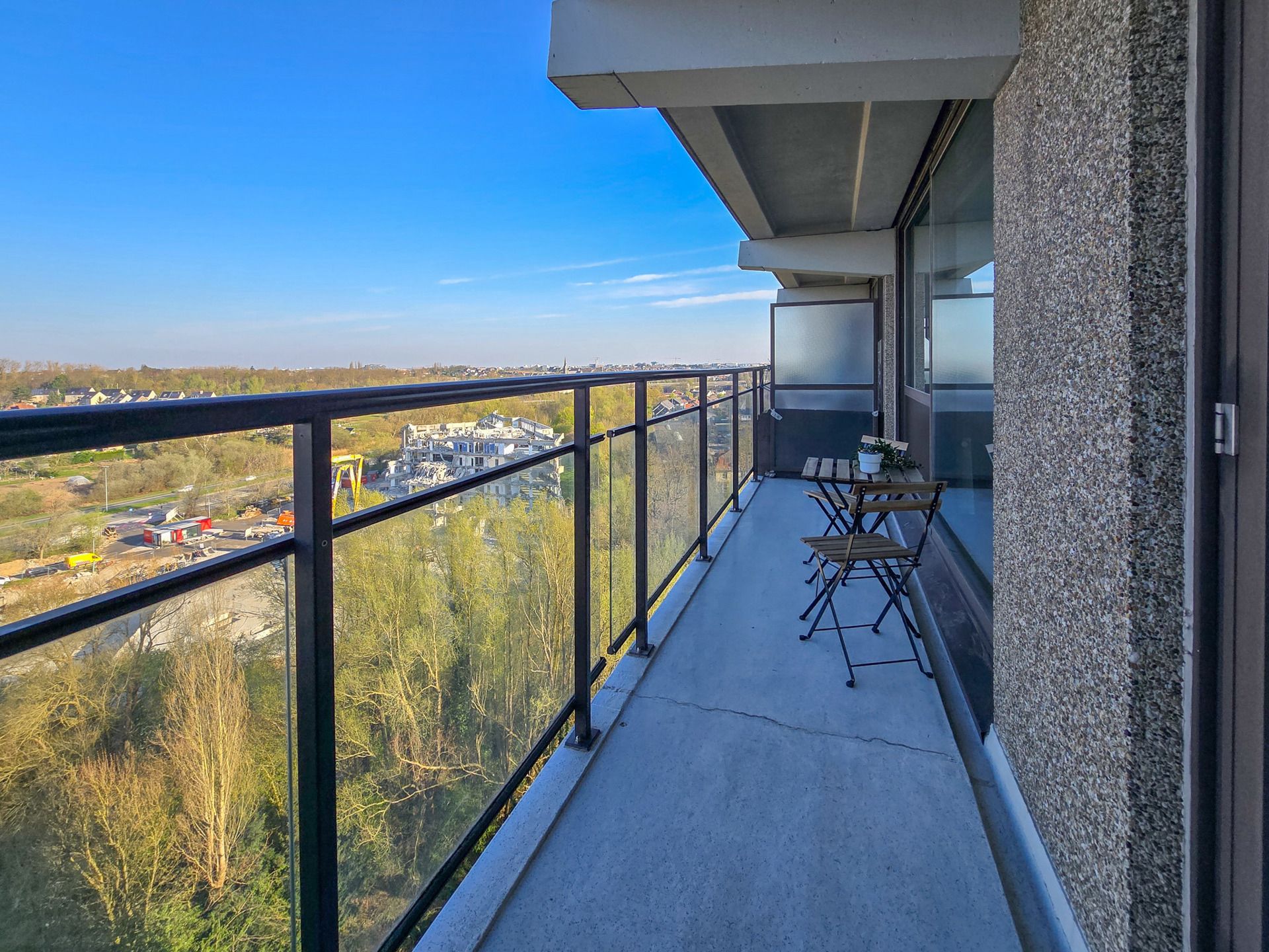 Mooi appartement met 2 slaapkamers en een terras foto 14