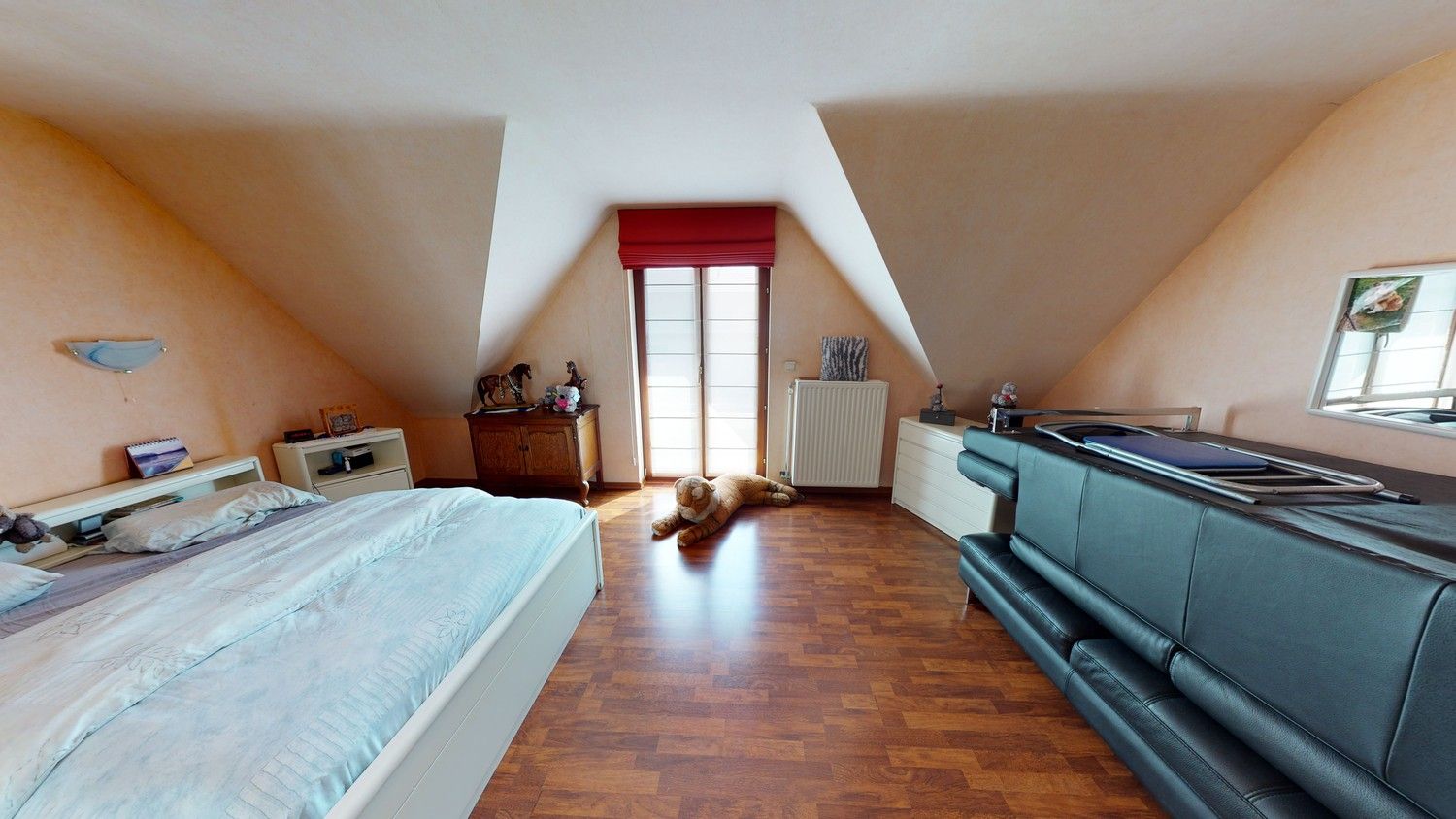 Ruime woning met 3 slaapkamers! foto 10