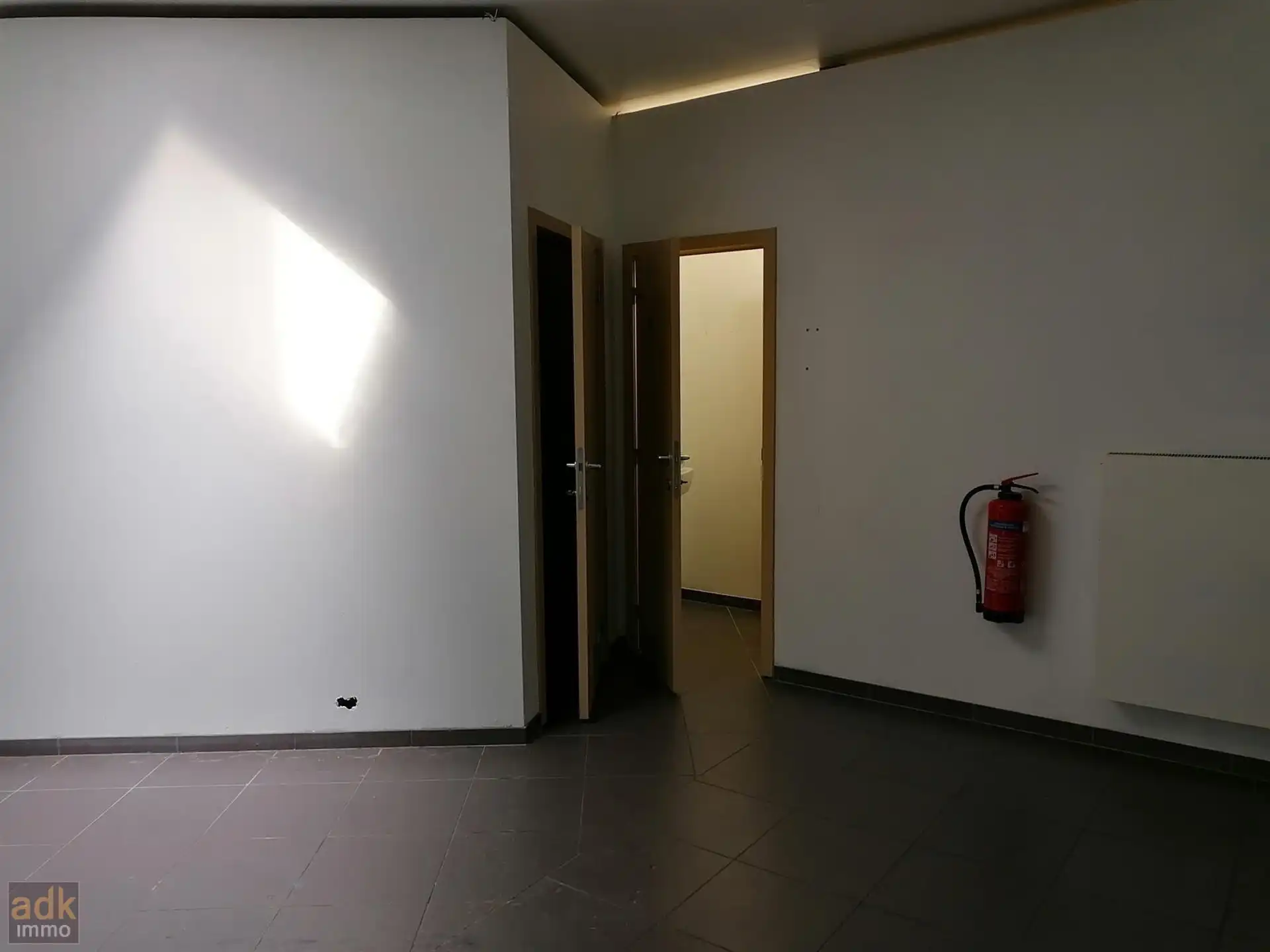 Unieke commerciële ruimte in Koksijde-Bad /incl. parking foto 12