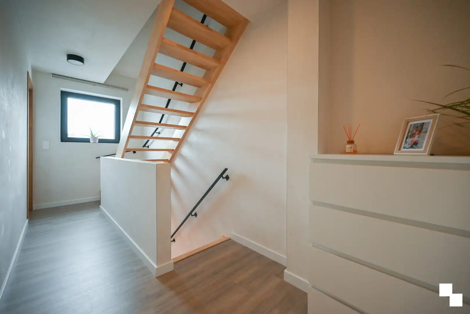 Rustig gelegen, instapklare gezinswoning met drie slaapkamers te Izegem foto 23