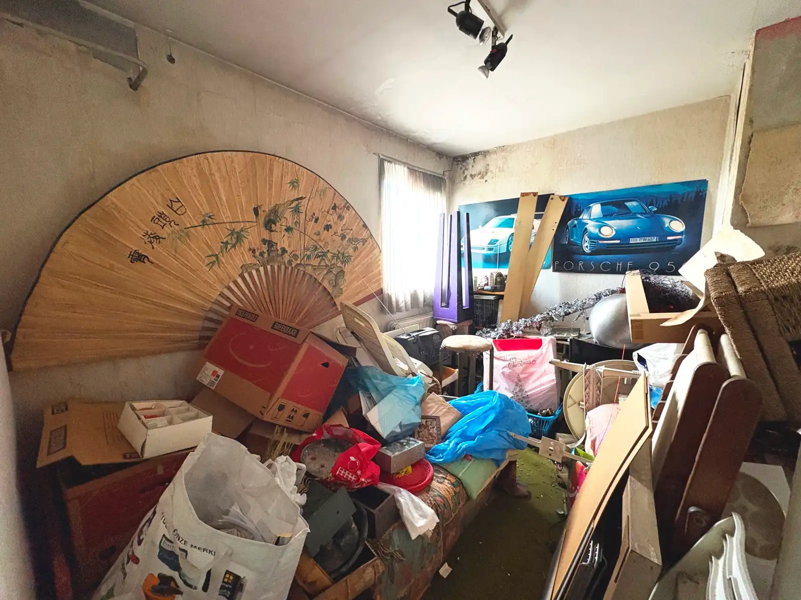 WSB-immo: Ruim, te renoveren appartement met 3 slaapkamers! foto 16