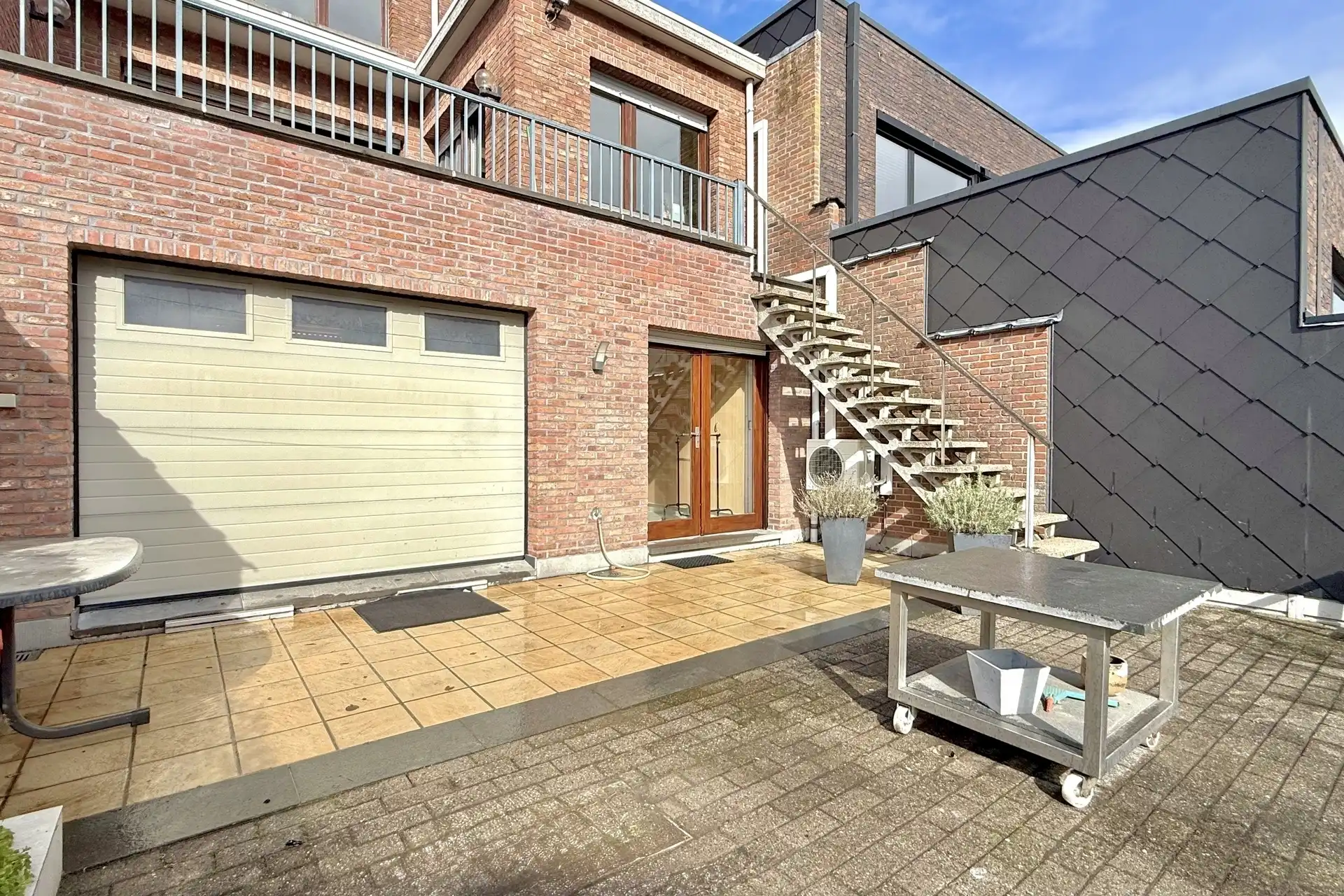 Ruime bel-étagewoning met tuin in rustige omgeving foto 24