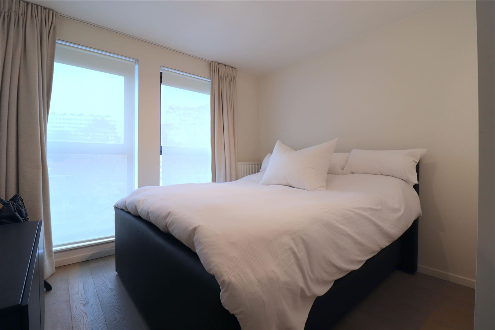 Luxe appartement met terras en parking  foto 9
