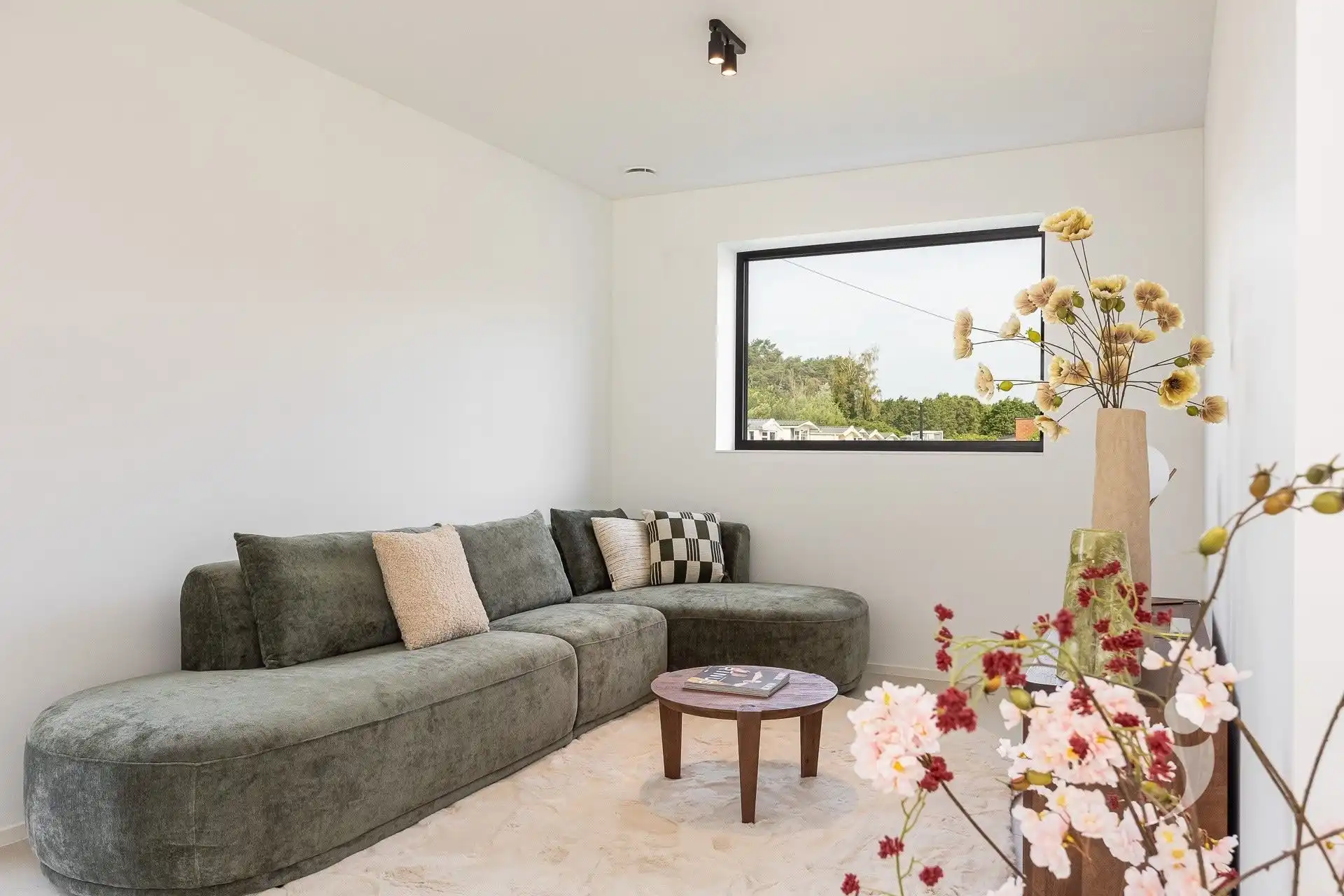 Ruime nieuwbouwwoning met prachtige tuin! foto 5
