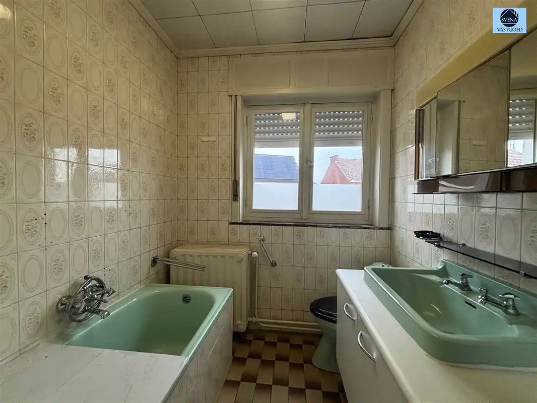 SOLIDE CHARMANTE WONING MET 3 KAMERS EN LOODS foto 13