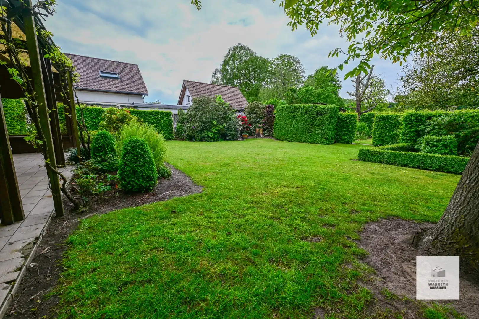 Open bebouwing met 4slpk op toplocatie  foto 10