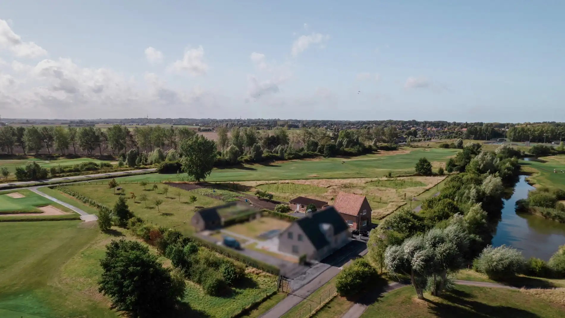 Exclusief pand te koop tussen de golfterreinen van Oostduinkerke! foto 16