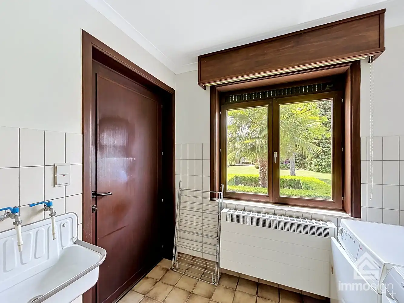 Statige woning met drie slaapkamers op prachtig perceel te Lozen! foto 24