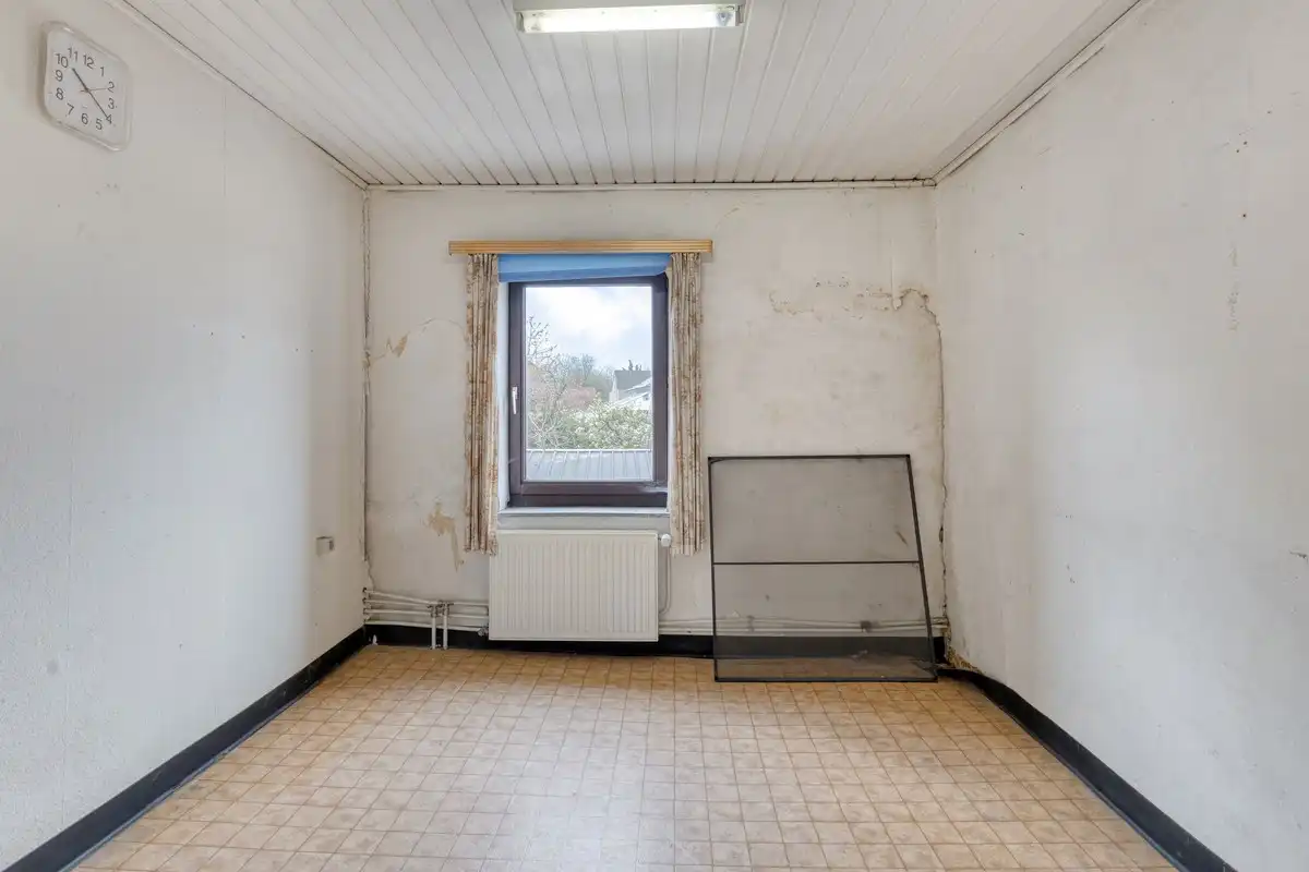 Mogelijkheid om te splitsen in 2 woningen - Half open bebouwing (hoeve) met 5 slaapkamers, tuin, terras en zeer ruime garage in Oorbeek (Tienen)! – EPC 730 kWh/ foto 18