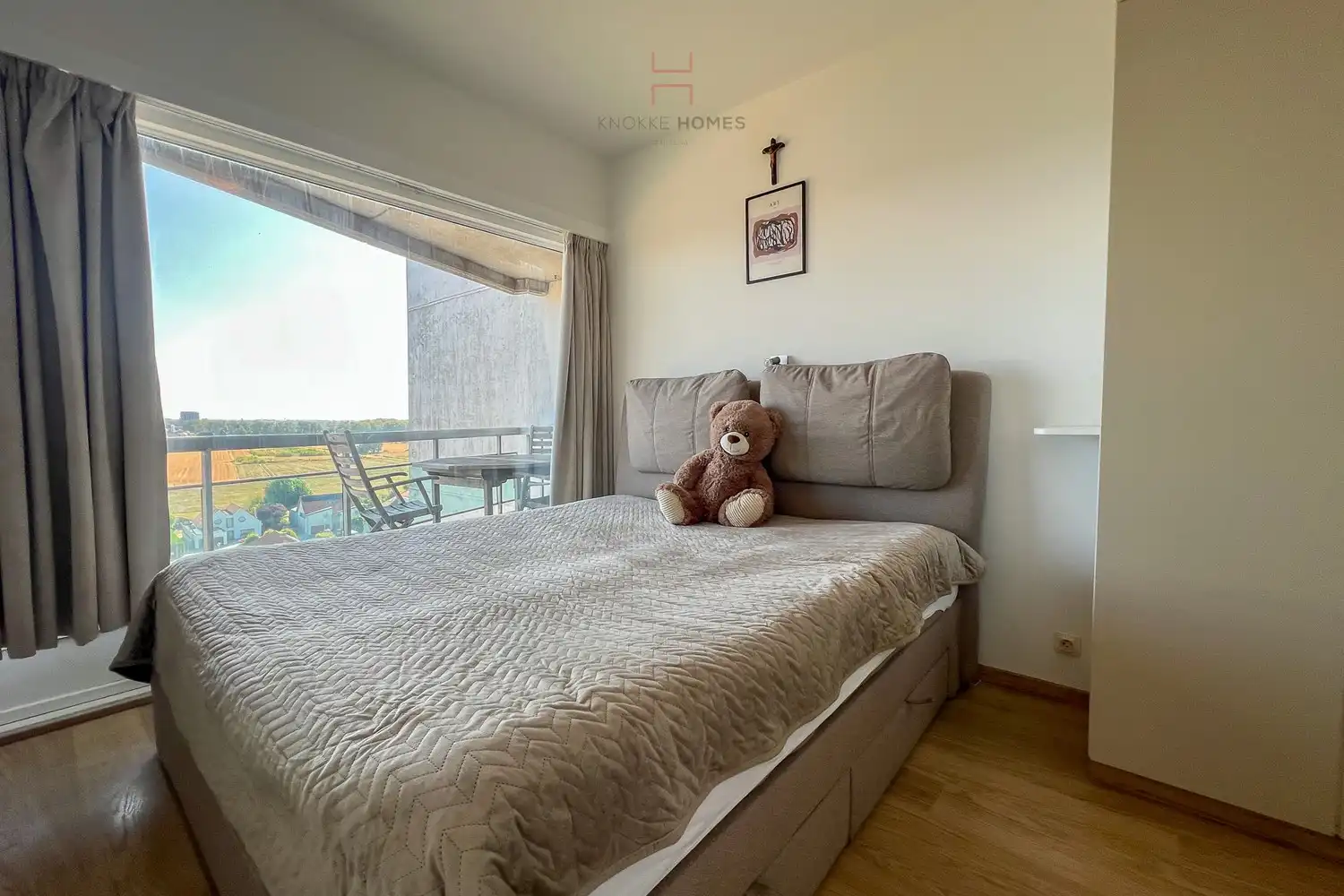 Ruim penthouseappartement met 1 slaapkamer en extra slaaphoek, verkoop van multi-eigendom foto 9