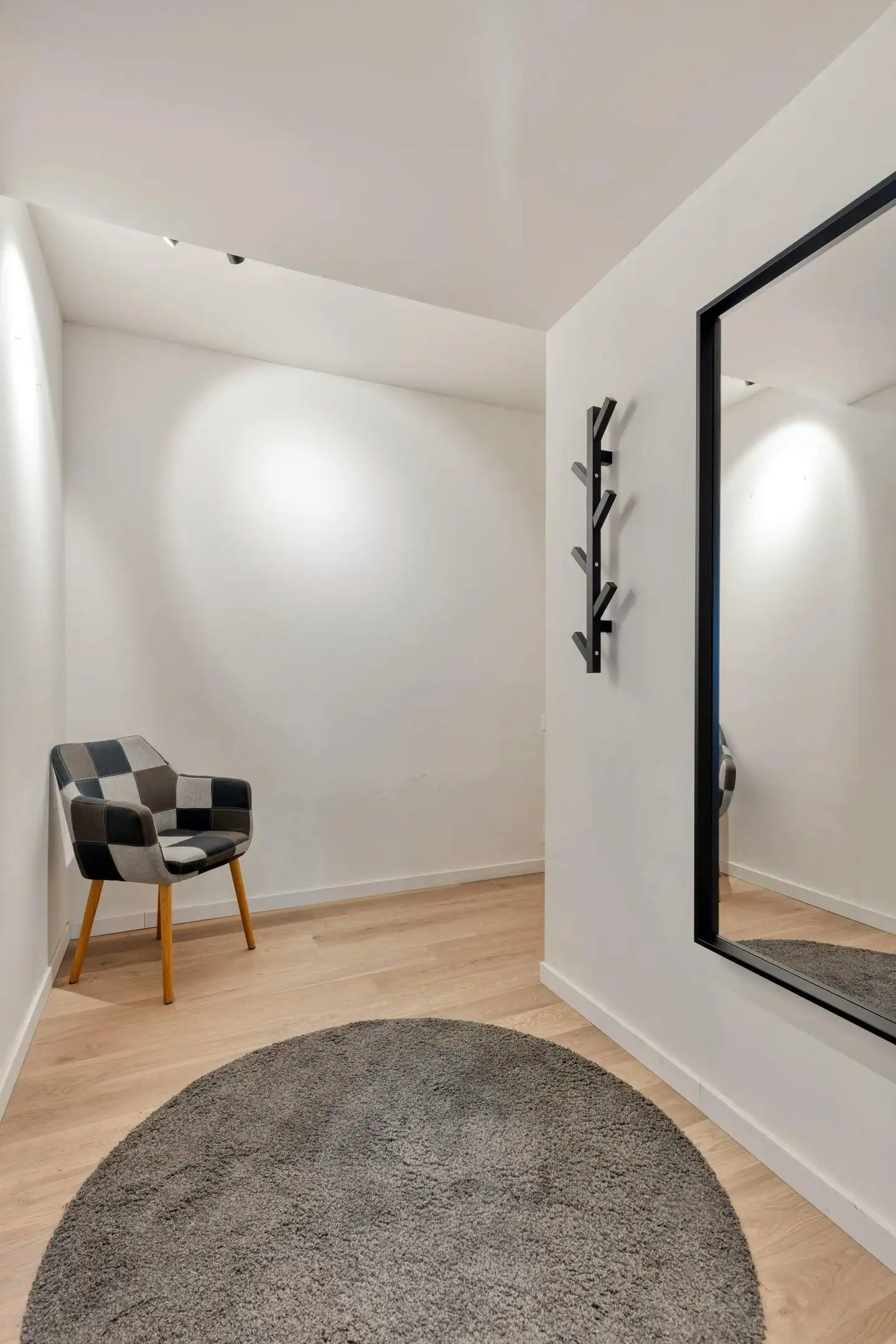 Modern en prachtig afgewerkt appartement in hartje Roeselare foto 18