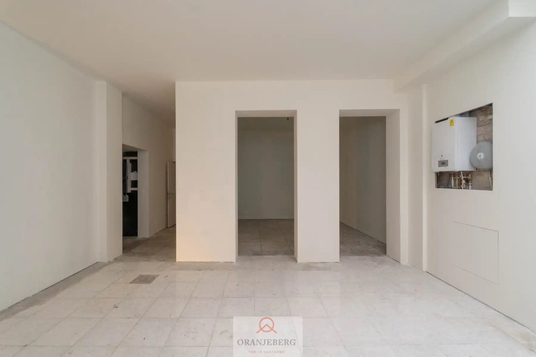 Commerciële ruimte of kantoorruimte op invalsweg centrum Gent foto 7