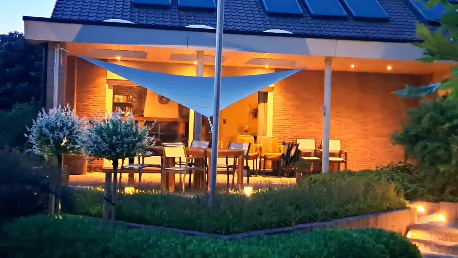 Prachtige instapklare woning op ruim perceel van 14a91ca foto 34