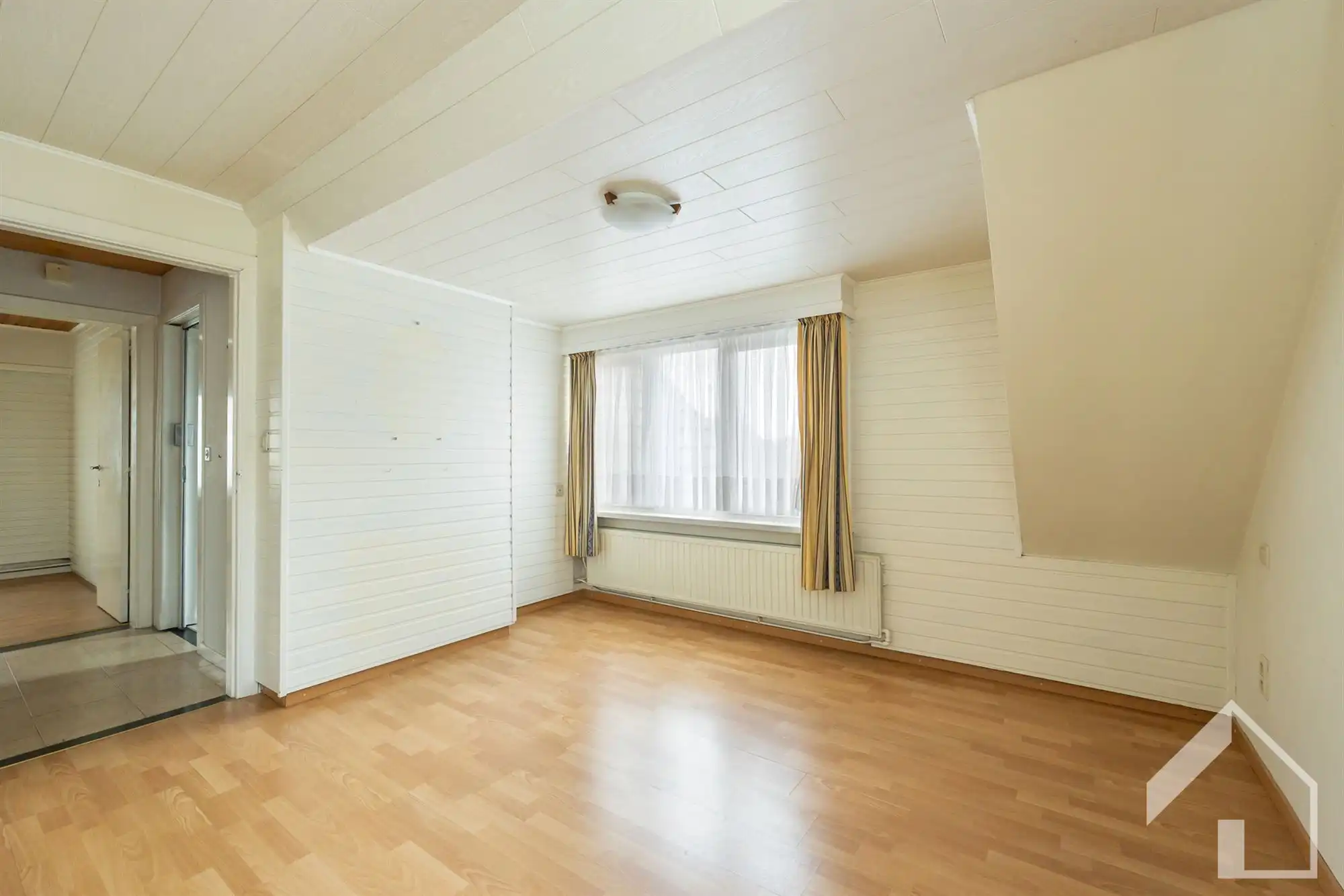 Open bebouwing met 4 slaapkamers! foto 15