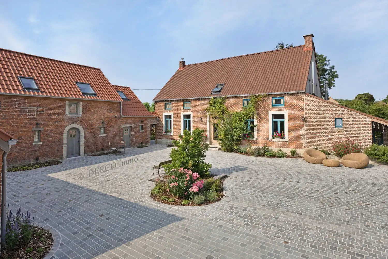 prachtig gerenoveerde vierkantshoeve met "een ZIEL" foto 4