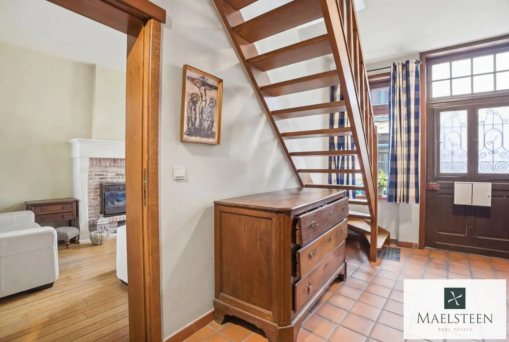 Op te frissen woning in het hart van Brugge centrum foto 6