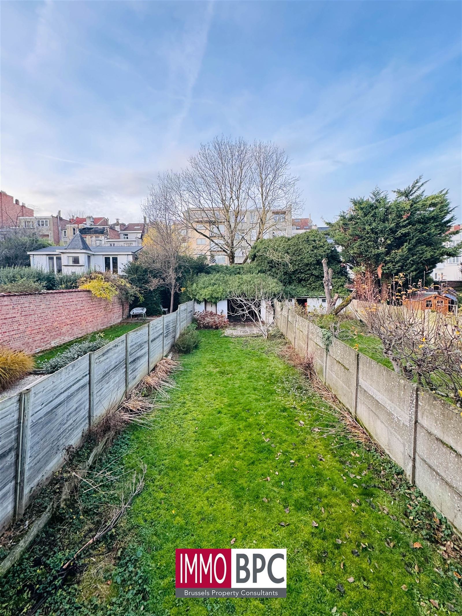 Karaktervol woning met 5 slaapkamers , tuin en garage  foto 7