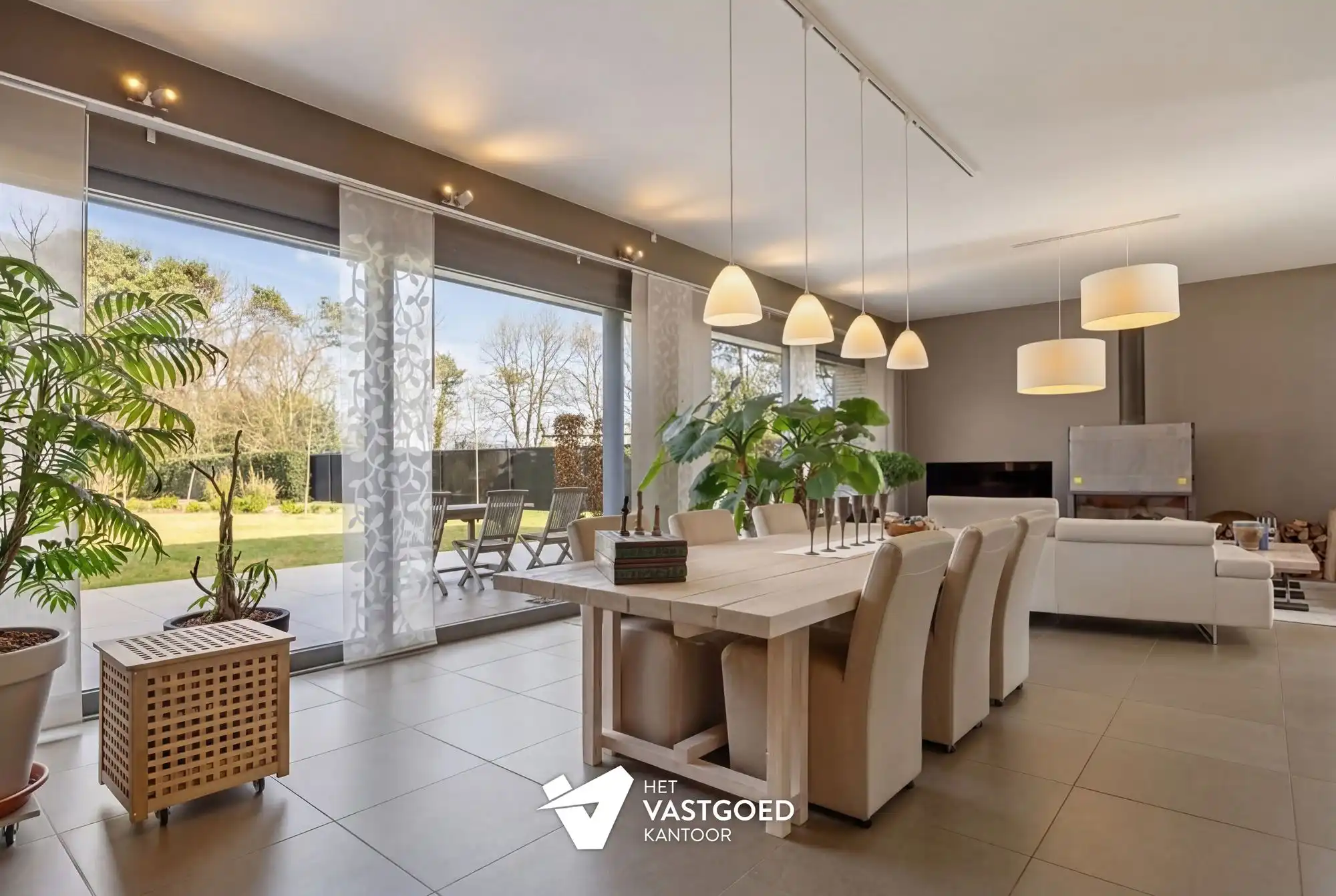 PRACHTIGE, RUIME EN ENERGIEZUINIGE WONING OP MOOI PERCEEL foto 8