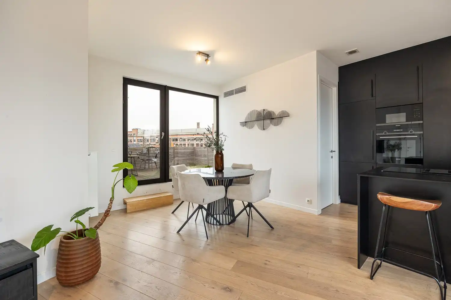 In Optie: Penthouse met wow-factor in hartje Antwerpen-Zuid foto 6