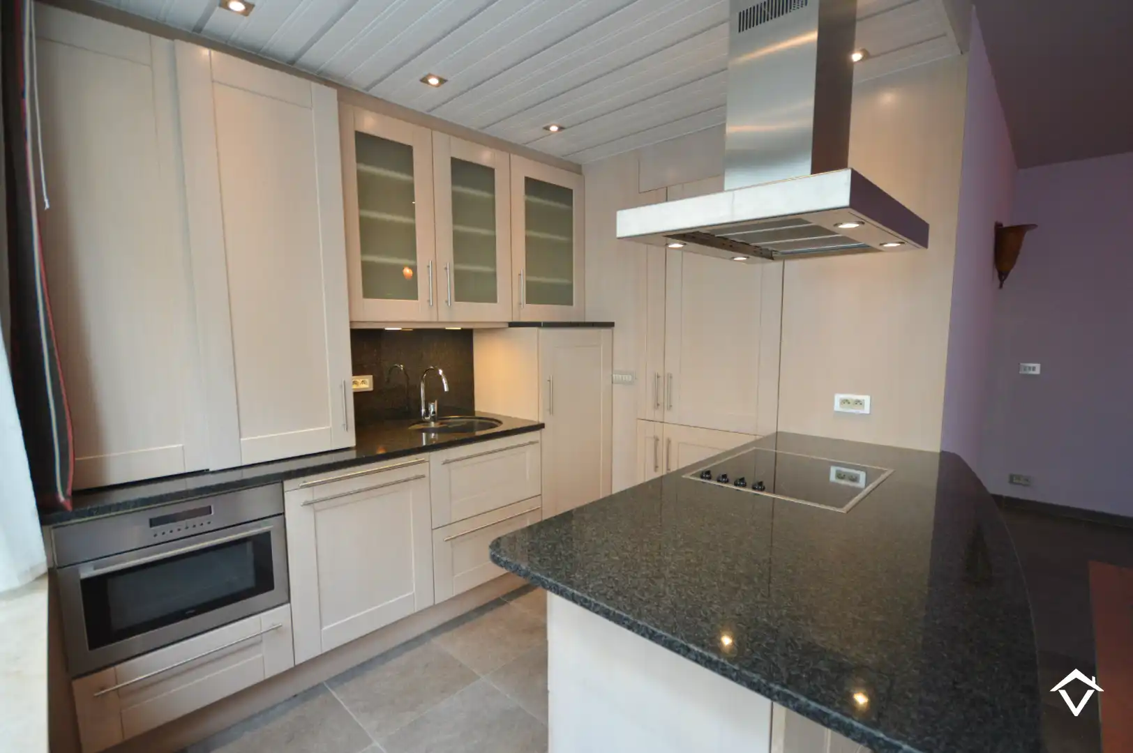 Appartement met 1 slaapkamer en ruim terras in het centrum van Oostende  foto 8