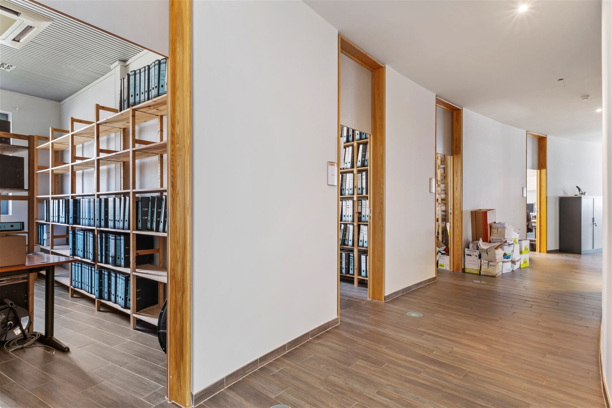 Instapklaar kantorencomplex op toplocatie ten zuiden van Gent foto 35