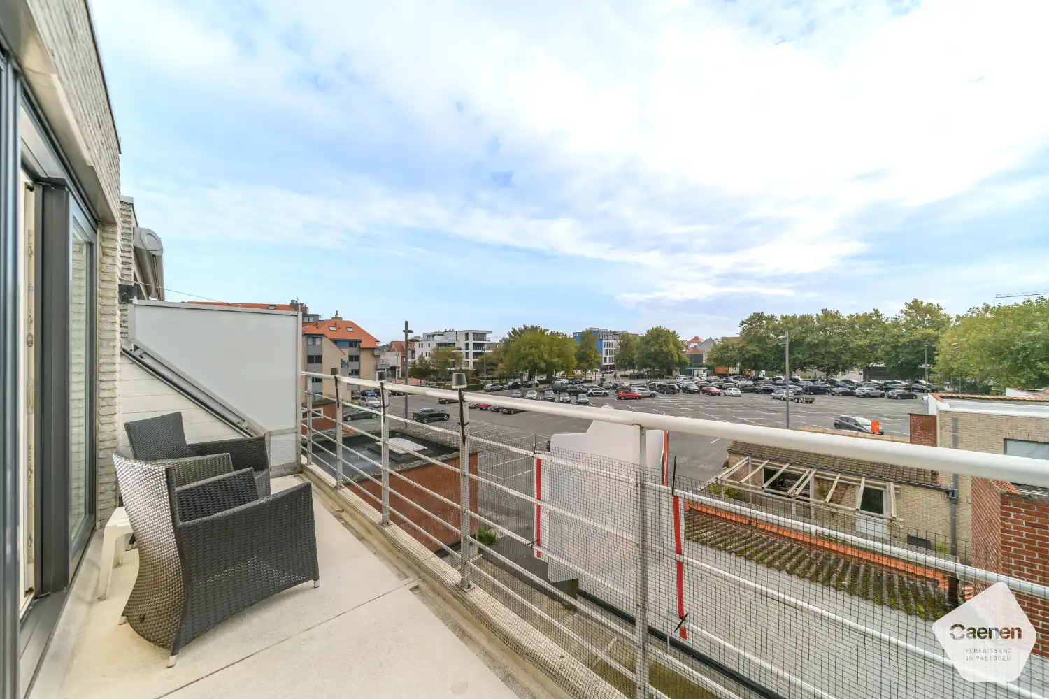 Instapklaar appartement met 2 slaapkamers, 2 terrassen en staanplaats in hartje De Panne foto 16