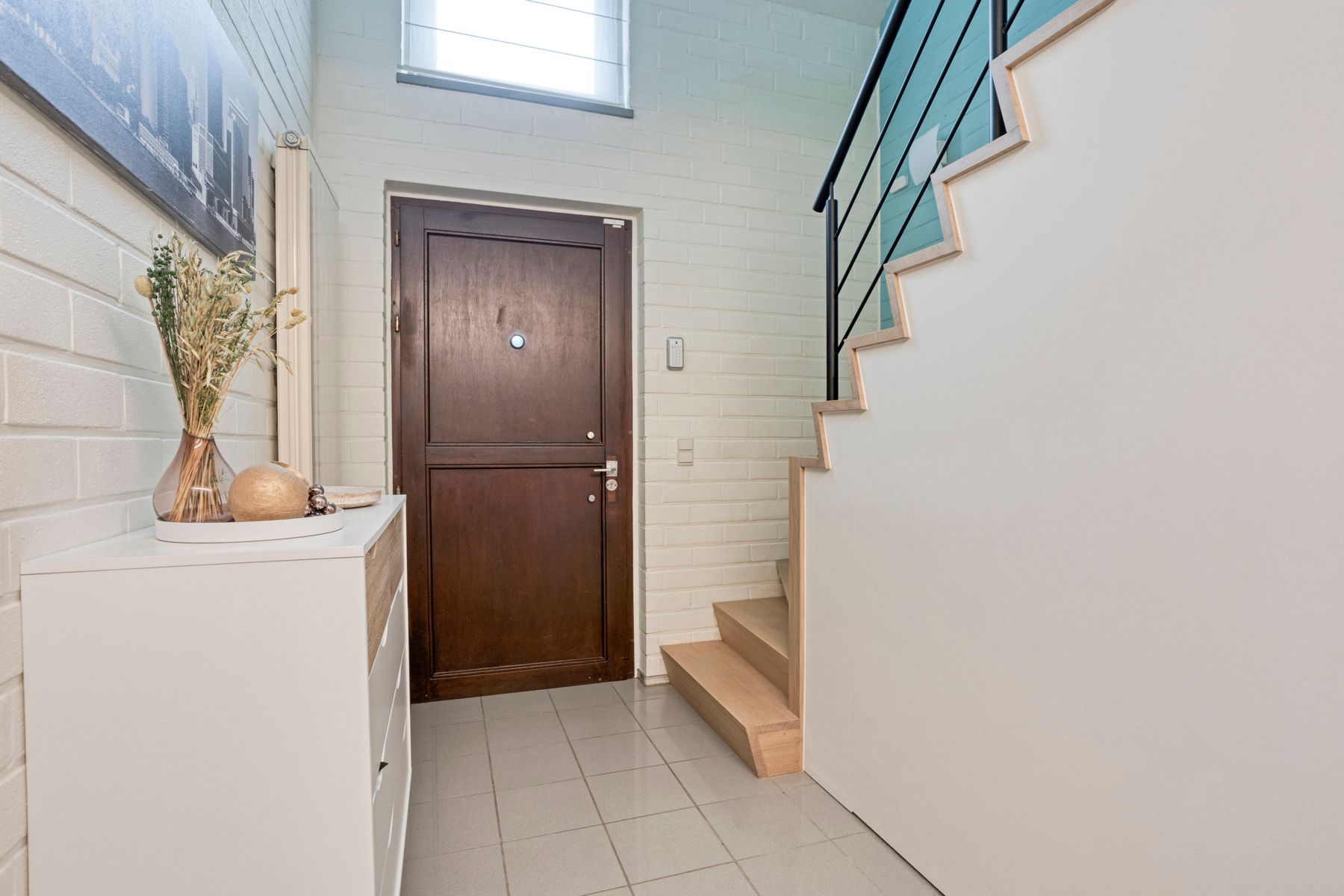 Leemans Immobiliën presenteert u deze rustig gelegen, volledig instapklare woning in het hart van Liedekerke.  foto 5