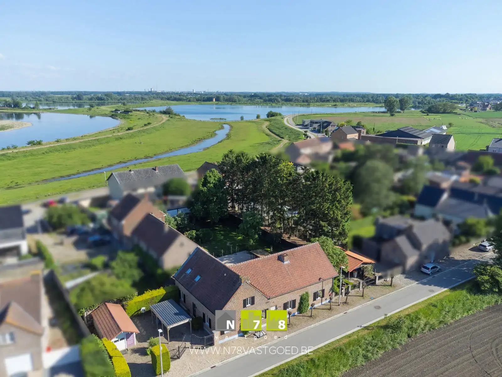 Huis te koop foto {{pictureIndex}}