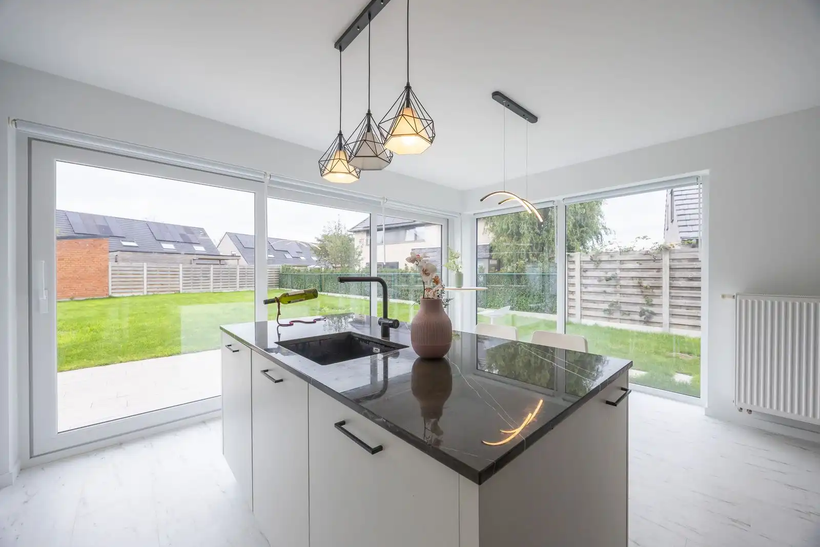 Recente vrijstaande villa op een royaal perceel (1044 m2) foto 8