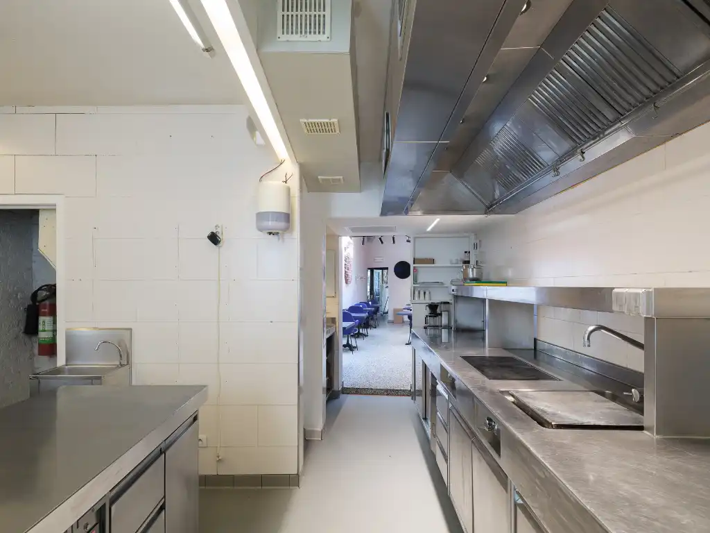 Karaktervol handelspand (restaurant + 2-slpk app) in het centrum van Gent foto 13