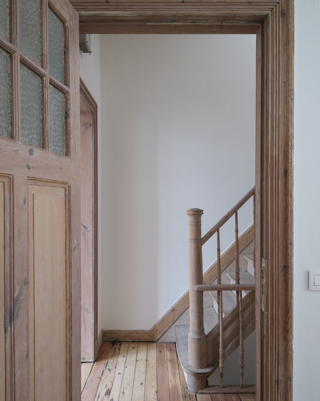 Karaktervolle, gerenoveerde interbellumwoning met 4 slaapkamers en buitenruimte op wandelafstand van station Gent-Sint-Pieters. foto 18