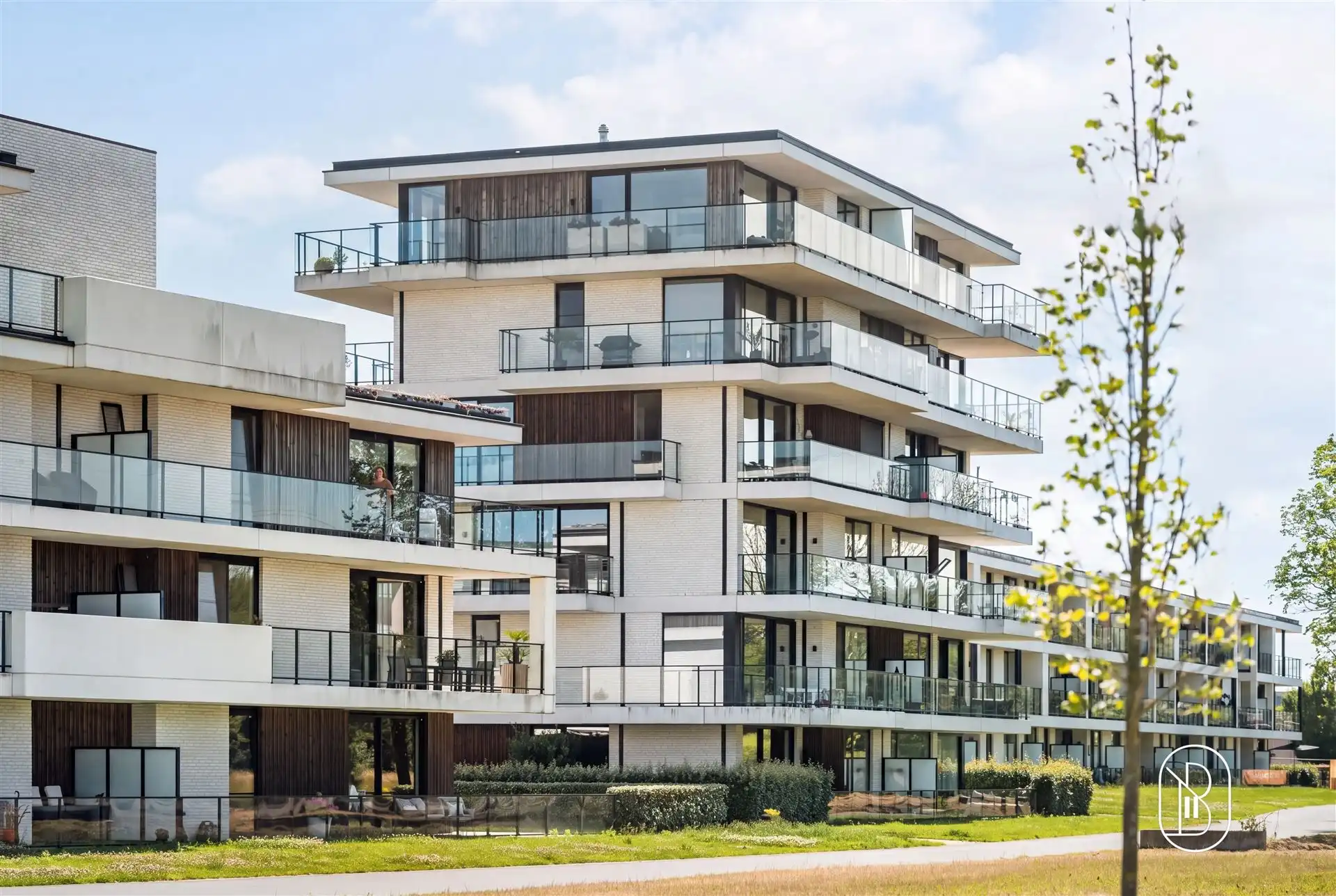 Subliem afwerkt penthouse met zicht op de Leie foto 9