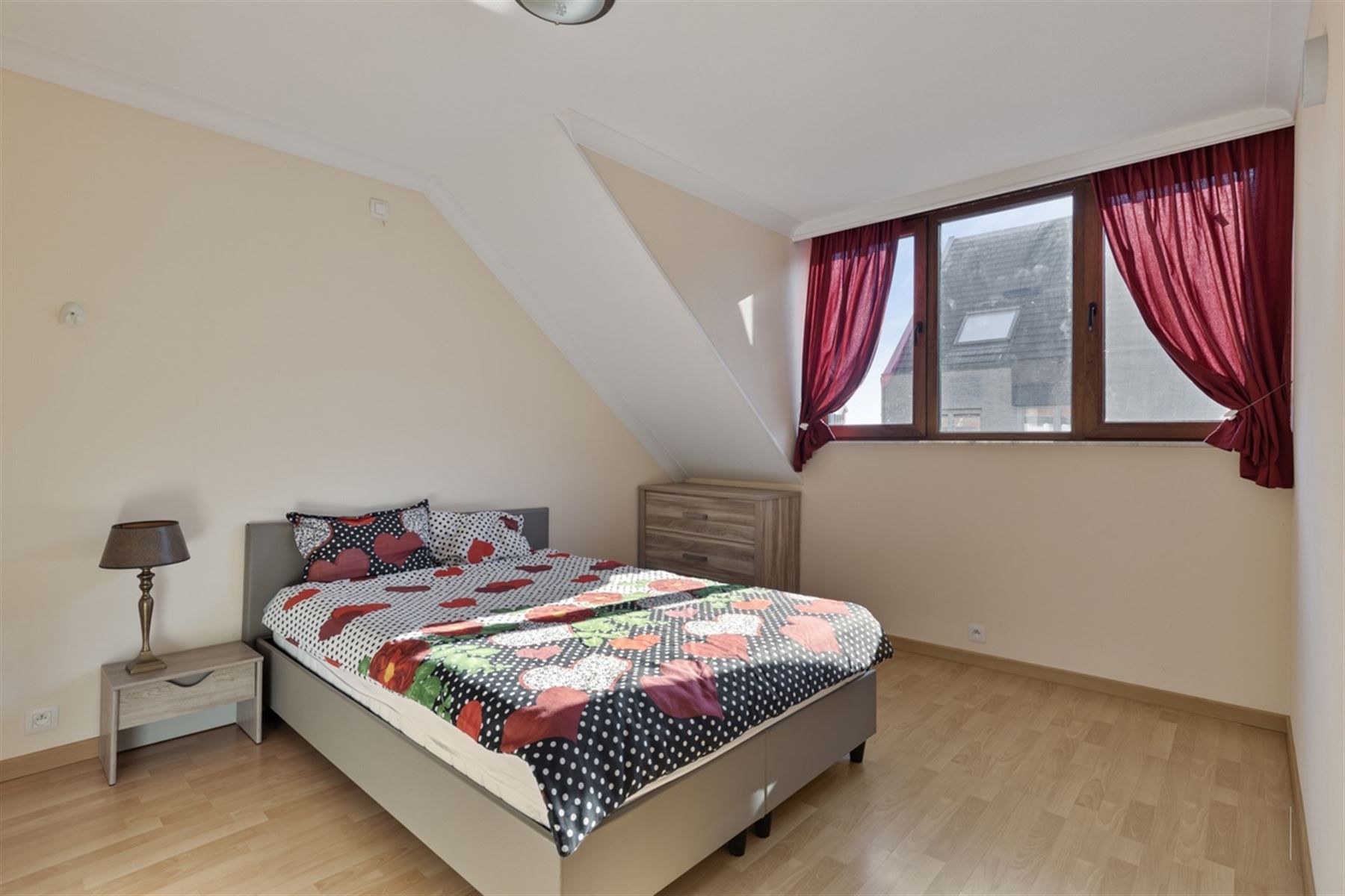 Eengezinswoning met 3 slaapkamers en stadstuin foto 11