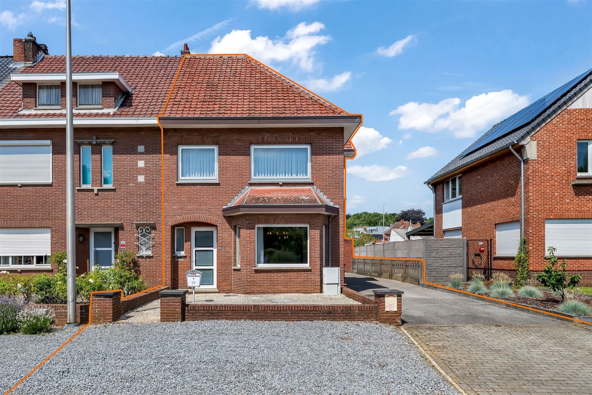 GEZELLIGE WONING MET 3 SLAAPKAMERS EN RUIME TUIN IN BERINGEN CENTRUM foto 23