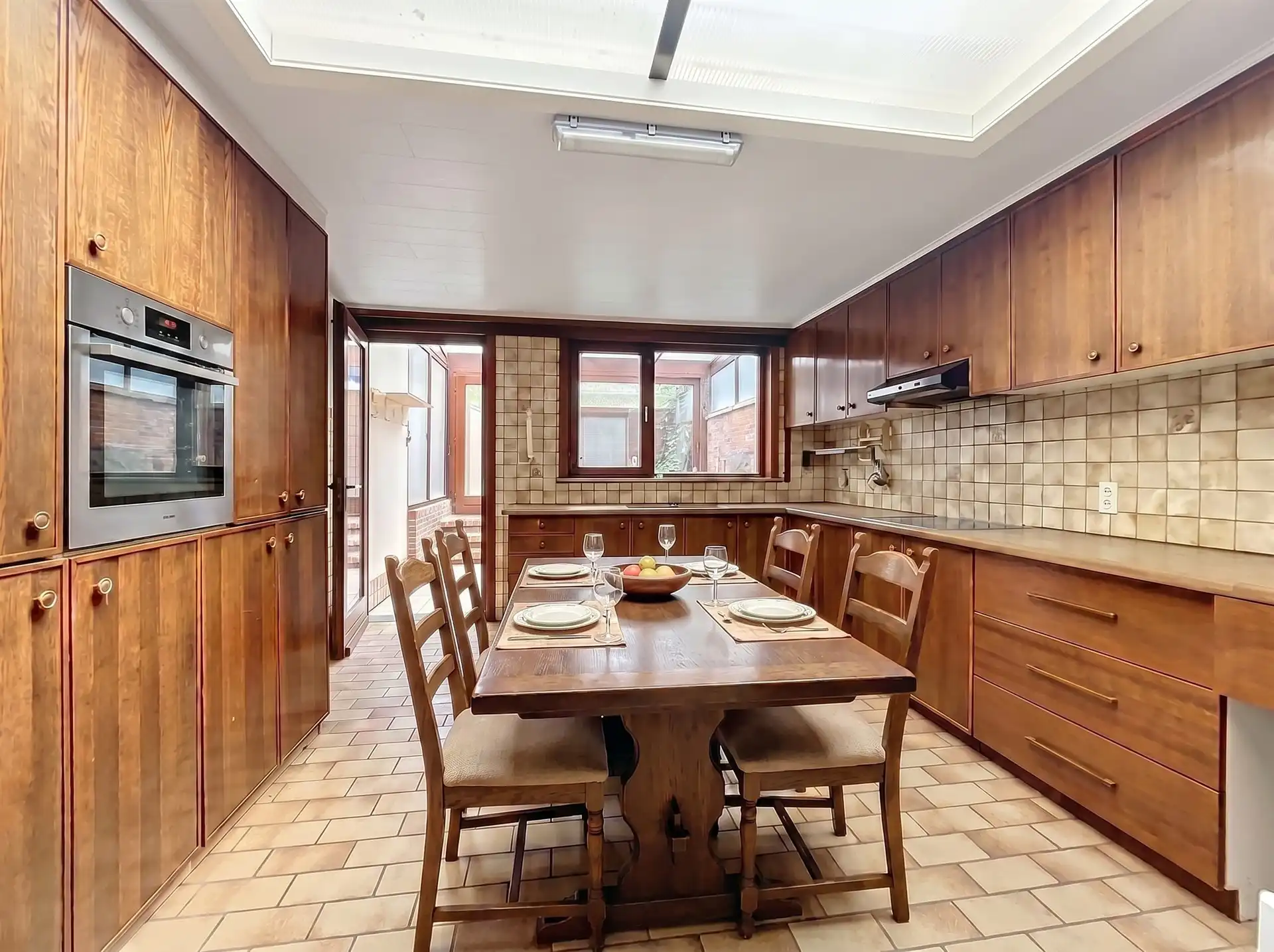Gezinswoning met 3 slaapkamers en veel mogelijkheden! foto 3