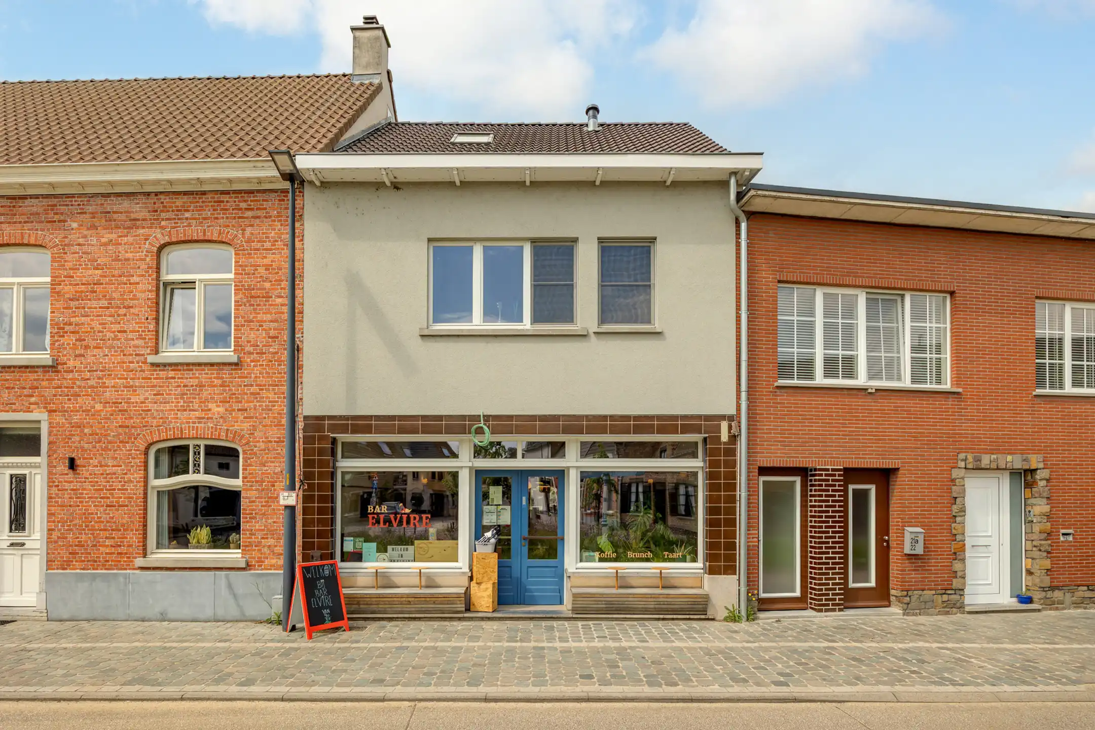 Duplex appartement met twee slaapkamers en tuin foto 2