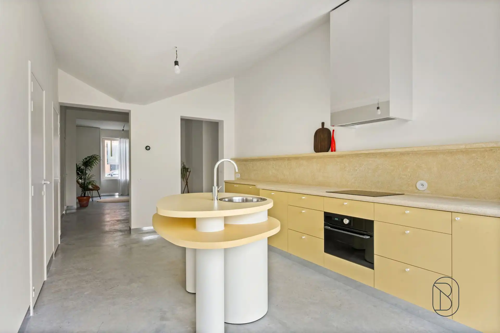 Hippe stadswoning met 2 slk en grote tuin foto 5
