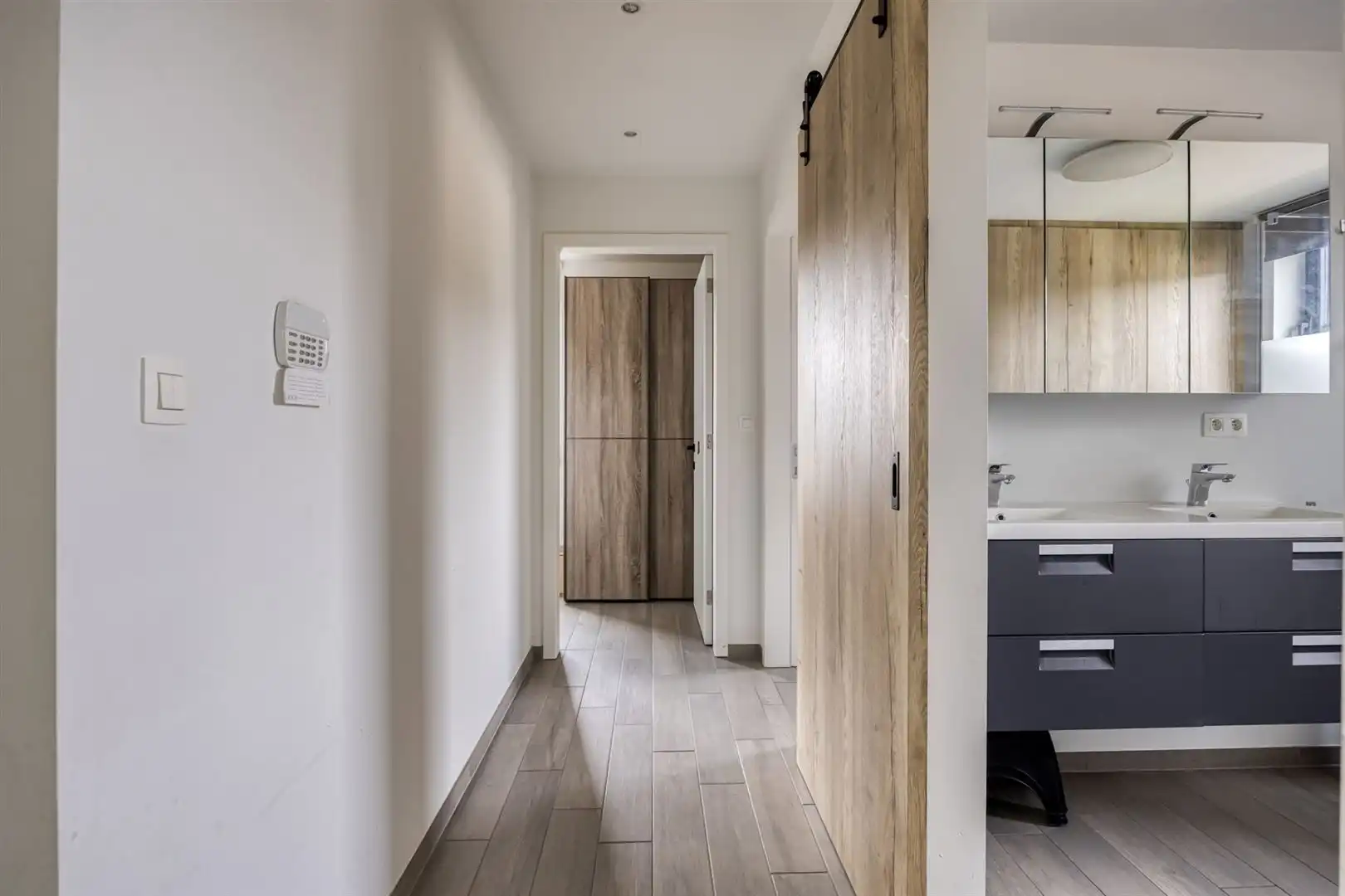 TE KOOP: Handelshuis met pizzeria & appartement in Koersel! foto 32