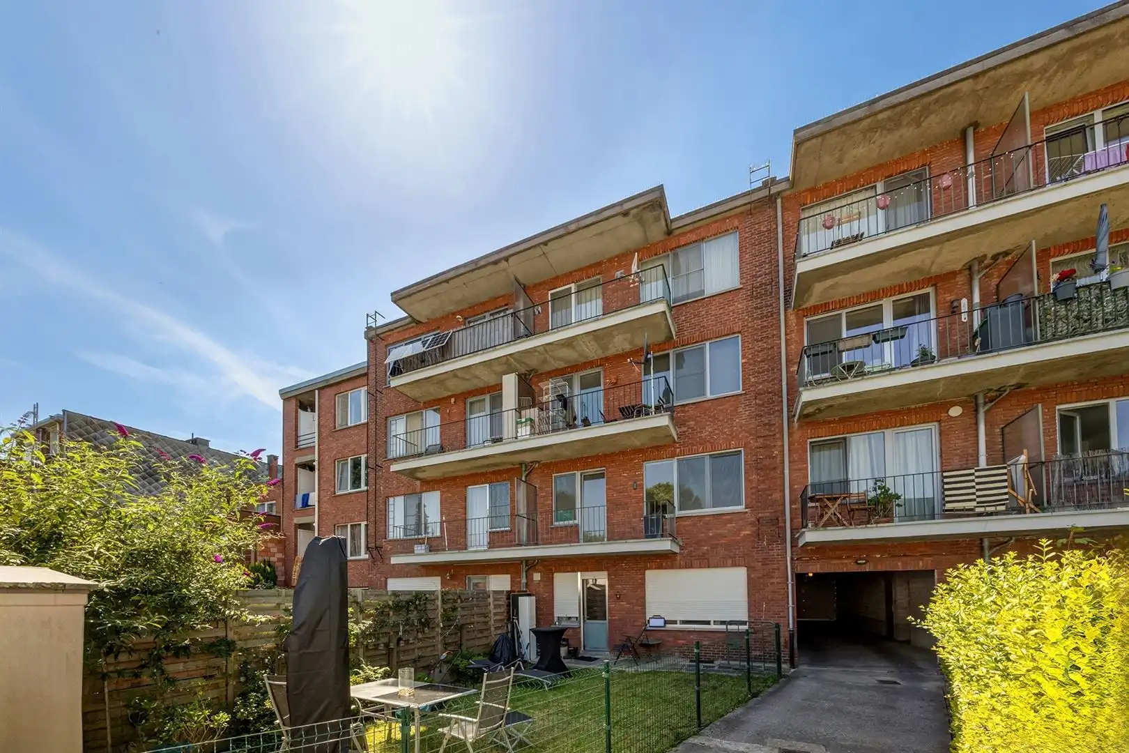 Verzorgd appartement met zonneterras en parking  nabij Boekenbergpark foto 21