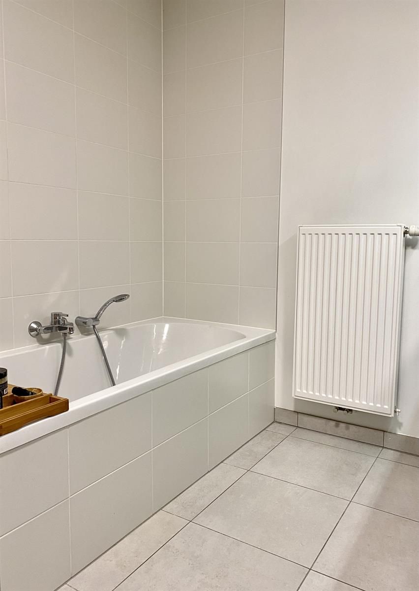 Appartement met zuidwest gericht terras te Aalst! foto 17