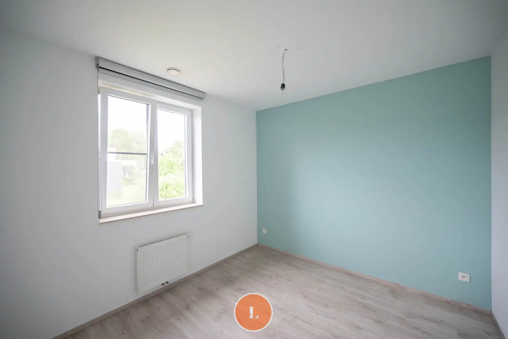 recente halfopen woning in een rustige wijk foto 10